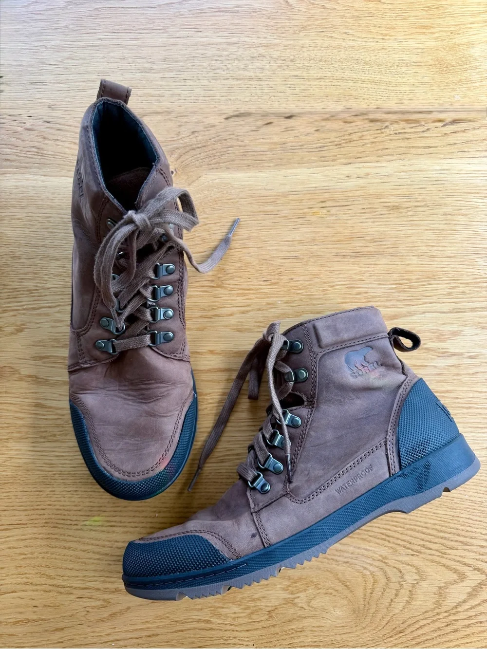Sorel Men’s Brown Ankeny II Hiking Waterproof Mid Boots Fall, Winter Black Toes
